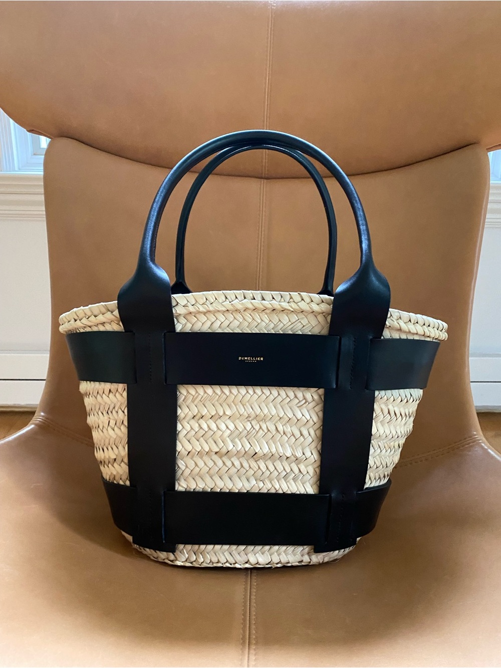 Demellier London “The Santorini” Raffia Basket Tote – Natural & Black 🖤✨